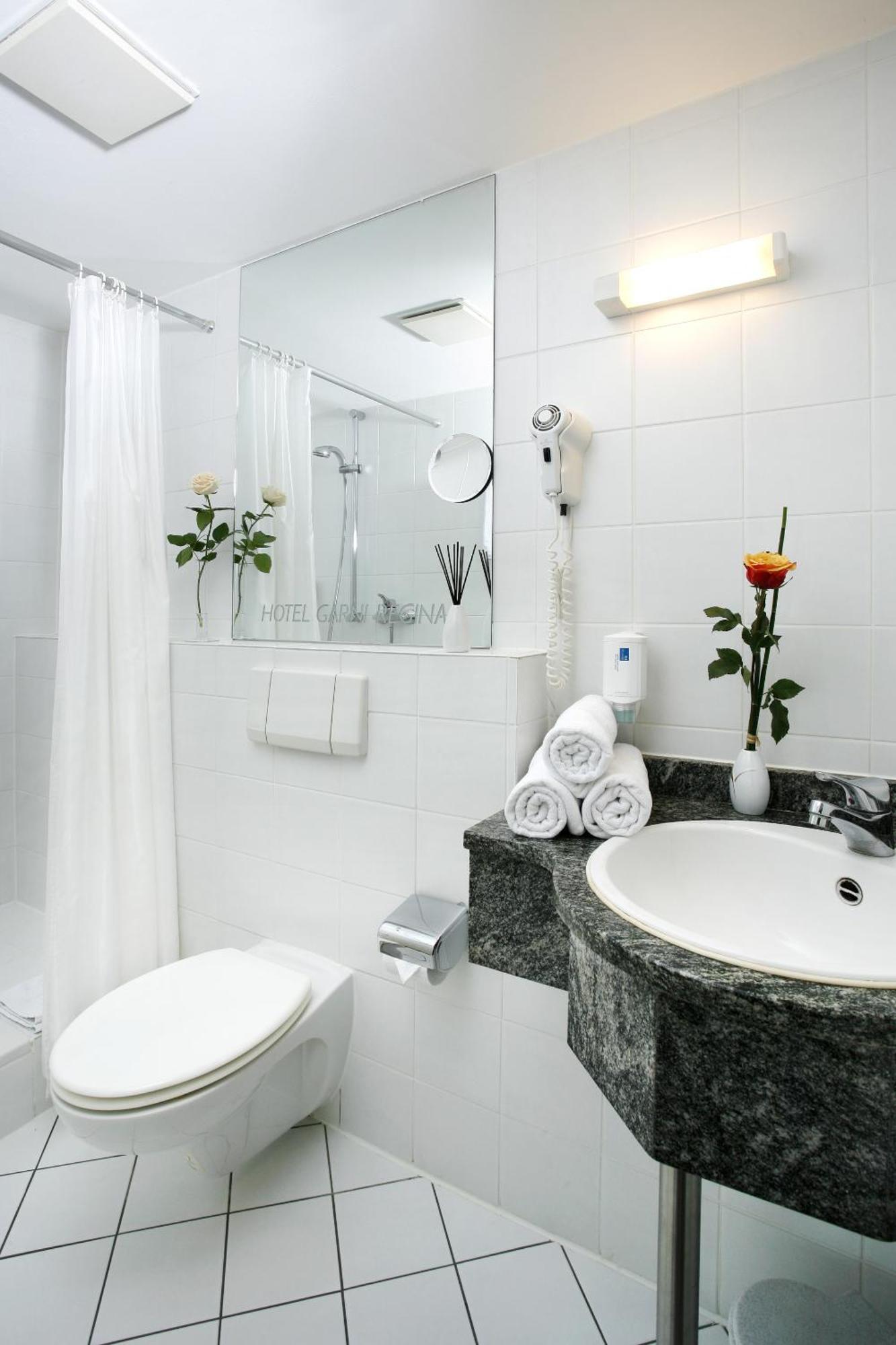 Hotel Regina -Garni Koeln Zewnętrze zdjęcie